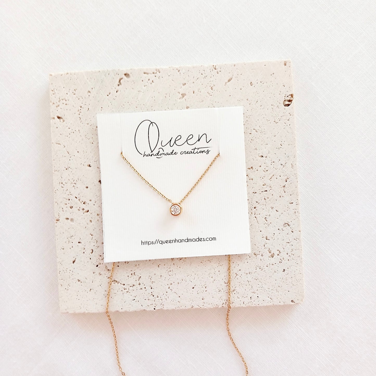 Gold zirconia necklace