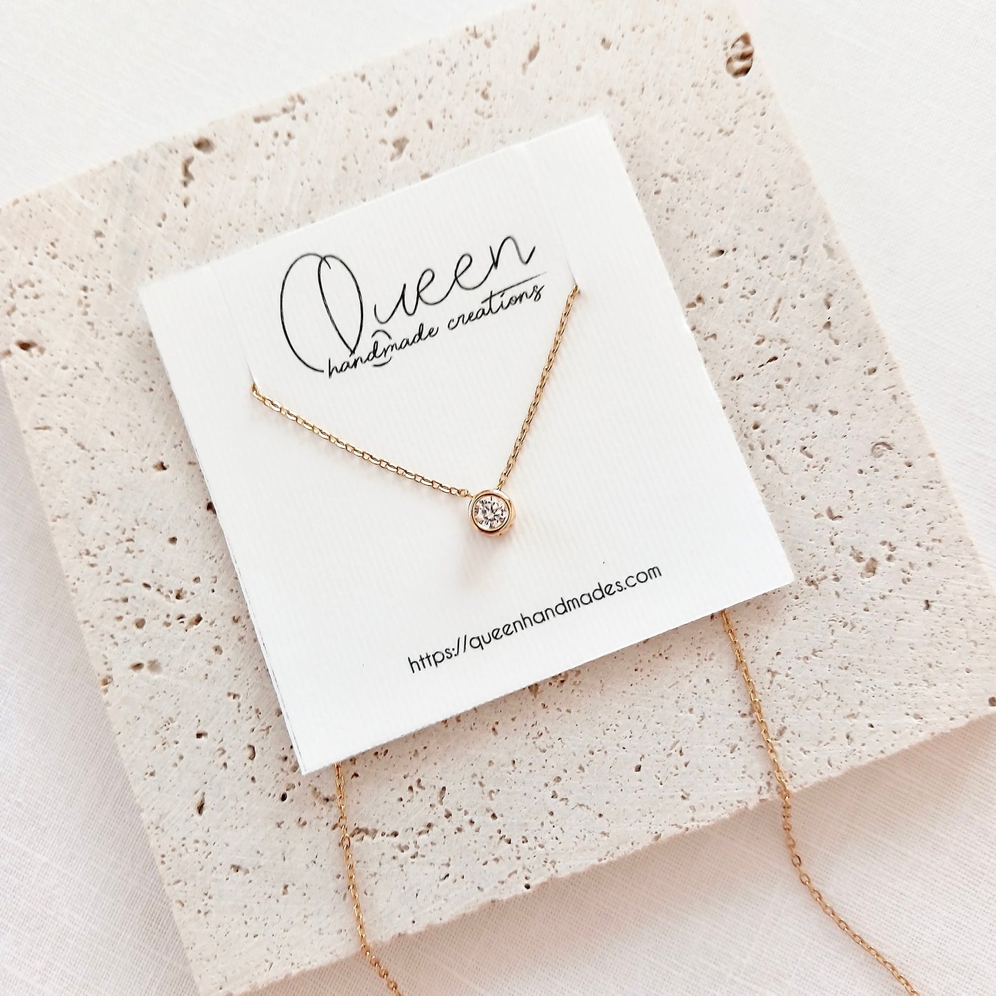 Gold zirconia necklace