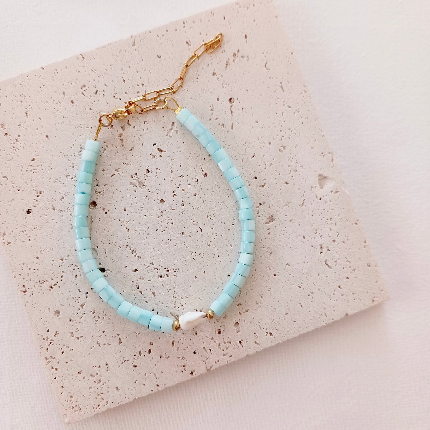 Summer shell bracelet