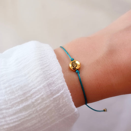 Eye bracelet