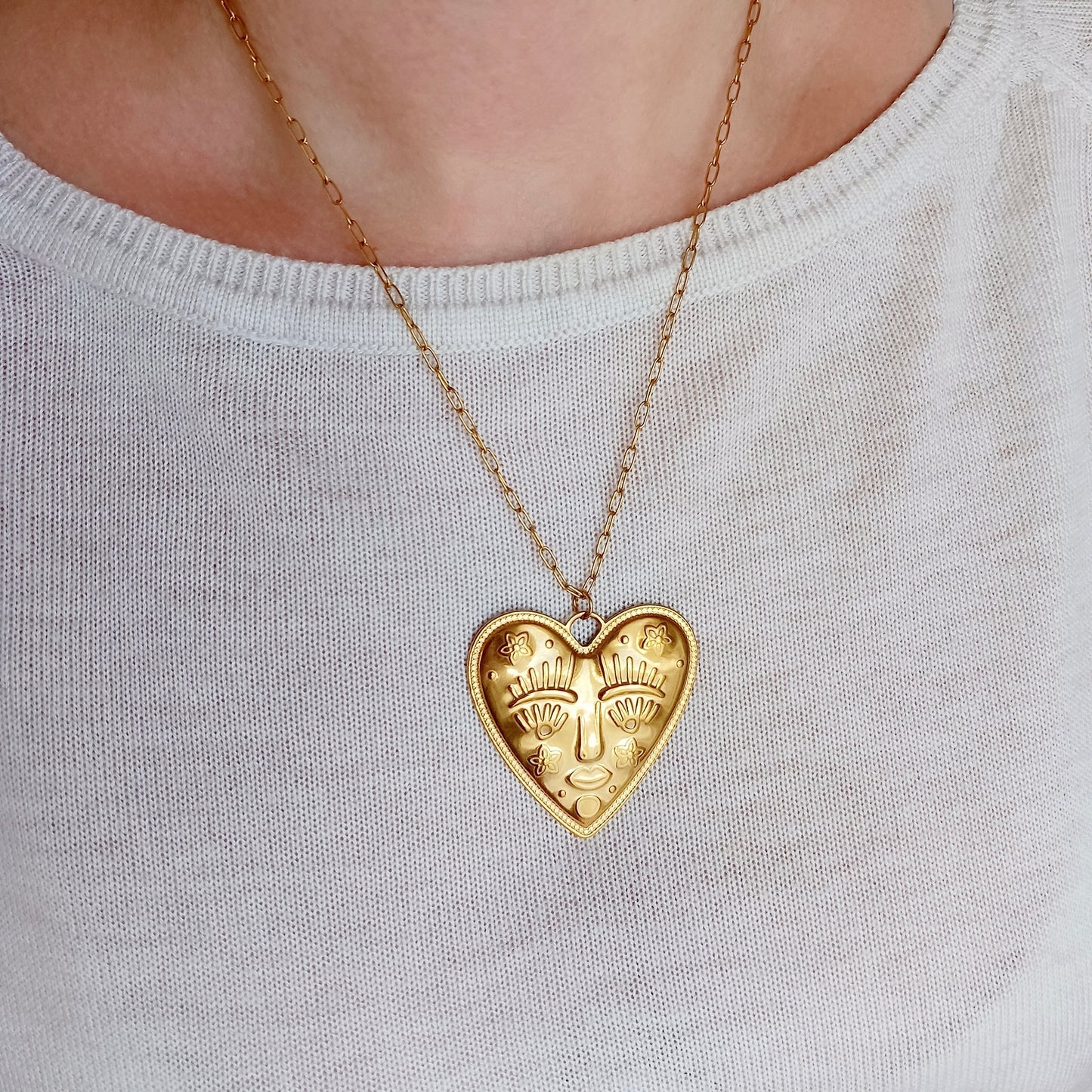 Stainless steel heart pendant necklace
