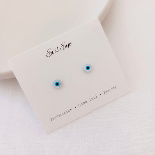 Clous d'oreilles minimalistes œil