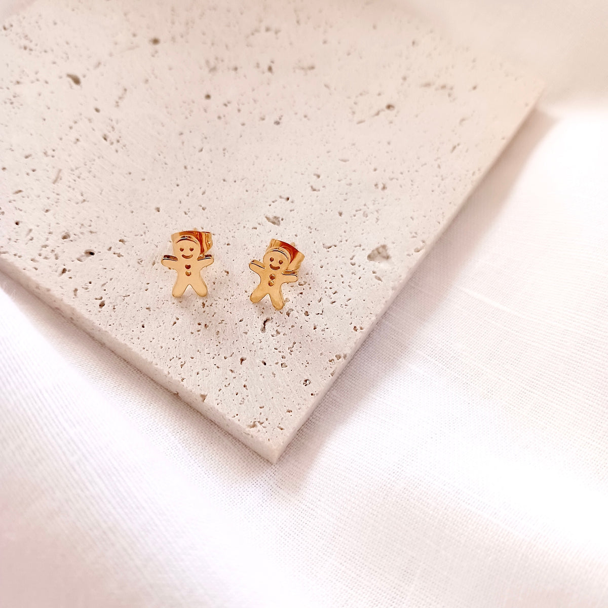 Gingerbread christmas stud earrings in stainless steel