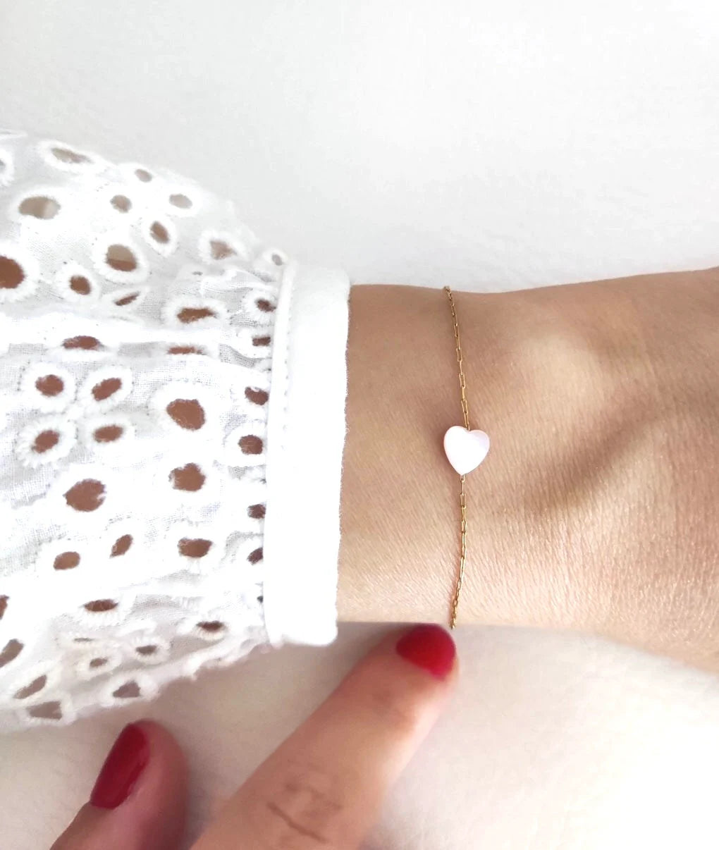 Mother of pearl heart bracelet