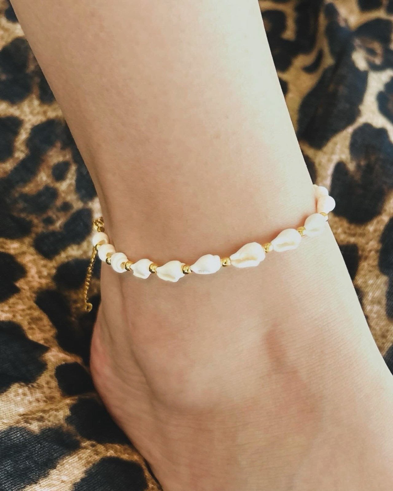 Shell anklet