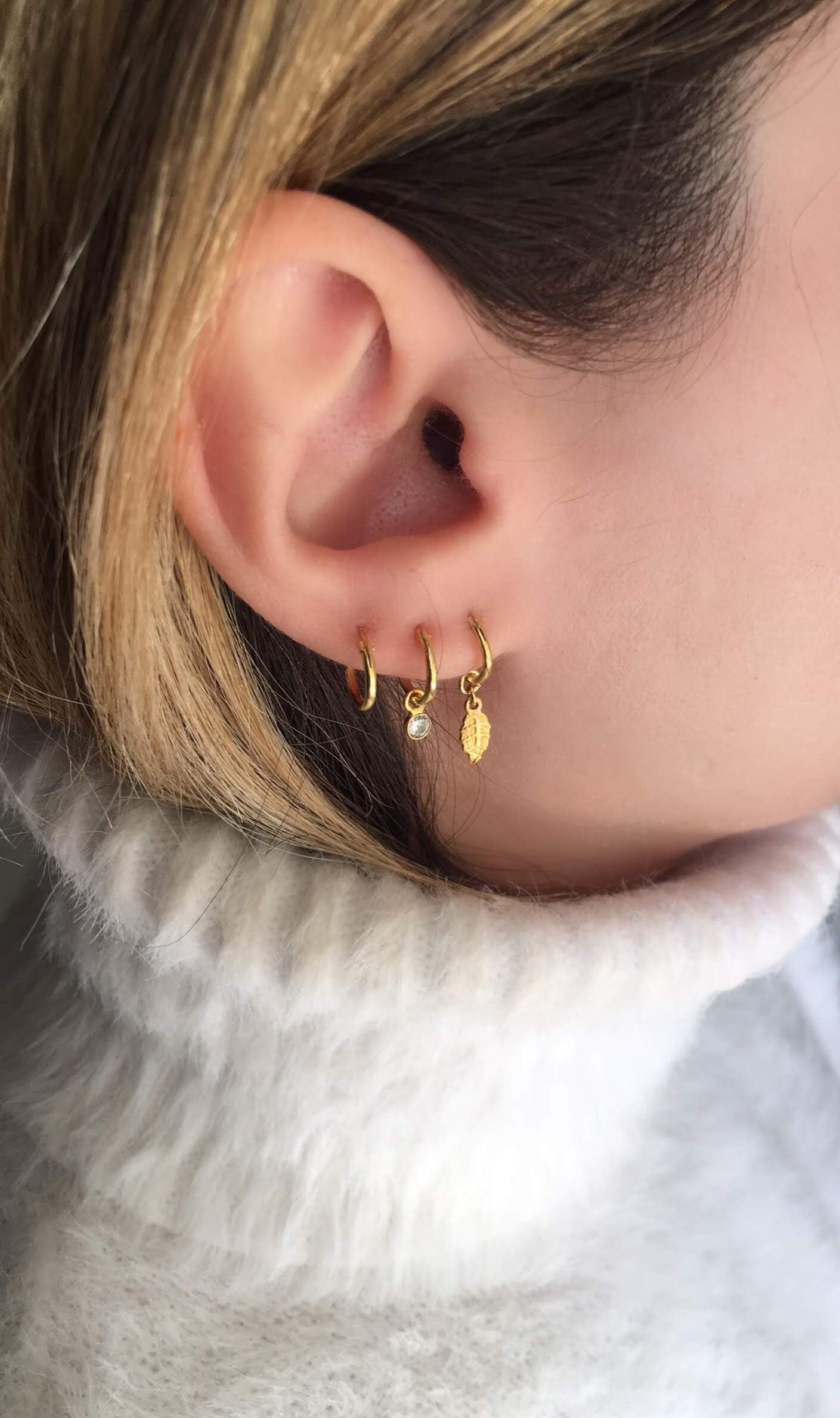 Mini hoop earrings