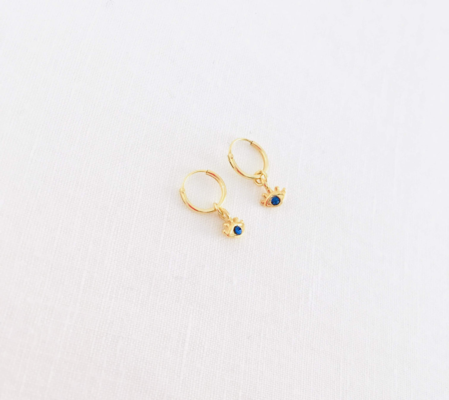 petites boucles d'oreilles créoles